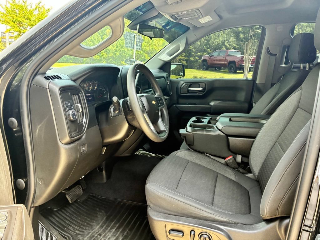 Used 2022 Chevrolet Silverado 1500 Custom w/ Safety Confidence Package RWD image 13