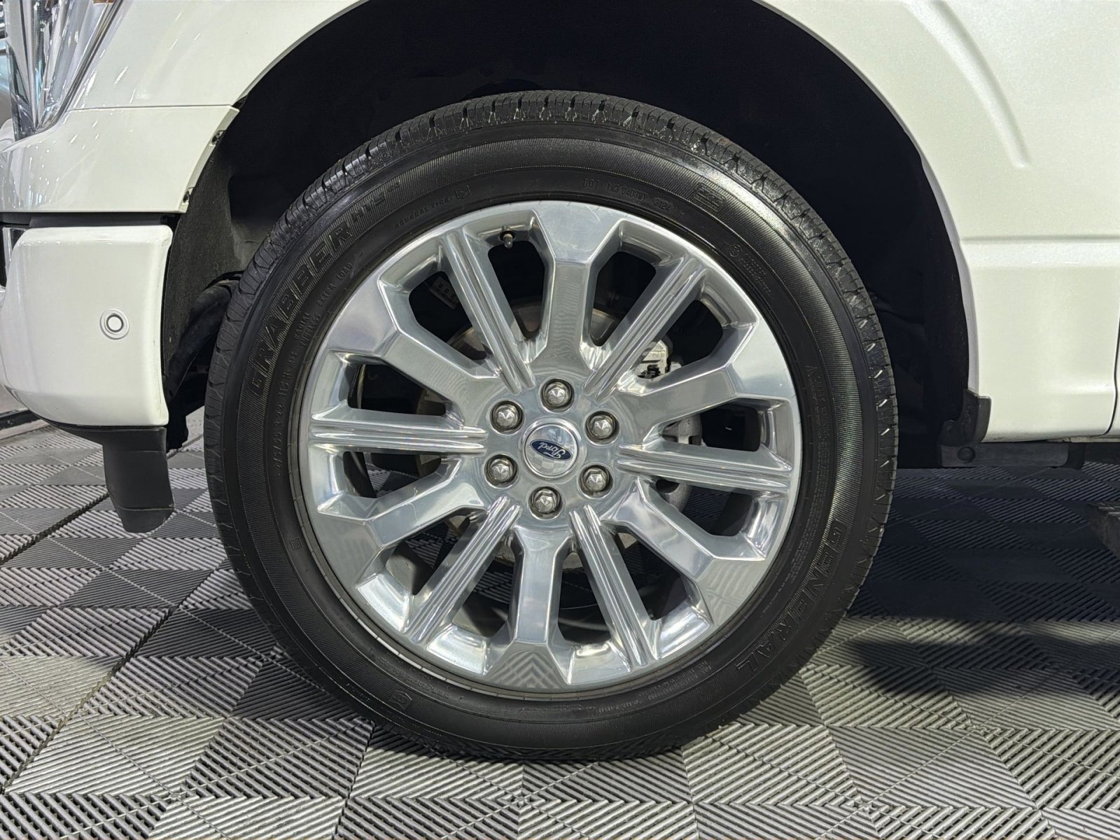 Used 2022 Ford F150 Limited AWD/4WD image 17