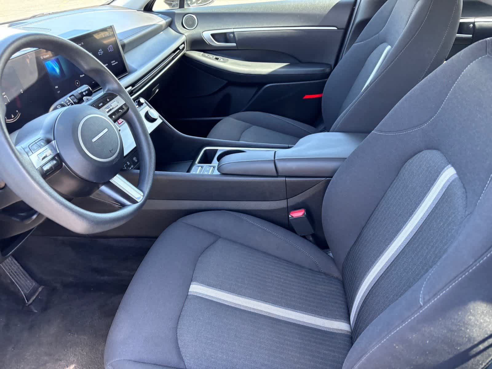 Used 2025 Hyundai Sonata SEL FWD image 14