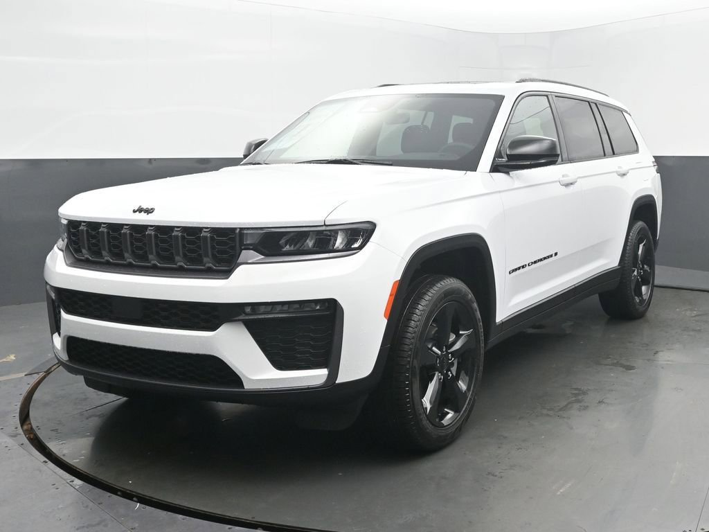 New 2026 Jeep Grand Cherokee L Limited w/ Limited Altitude Package AWD/4WD image 8