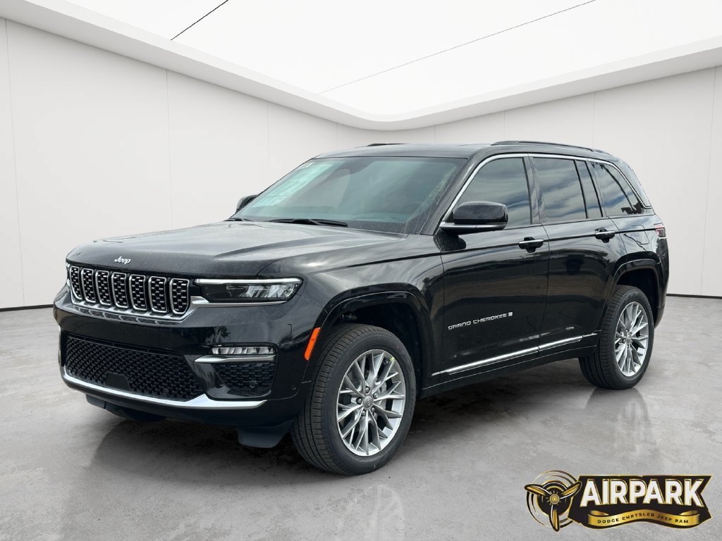 New 2025 Jeep Grand Cherokee Summit w/ Adv Protech Group IV AWD/4WD image 9
