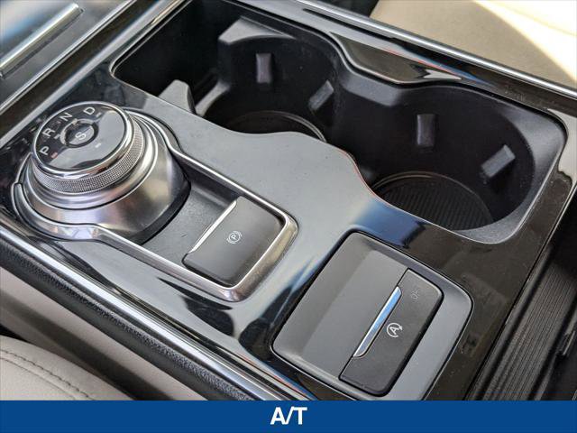 Used 2019 Ford Edge Titanium image 19