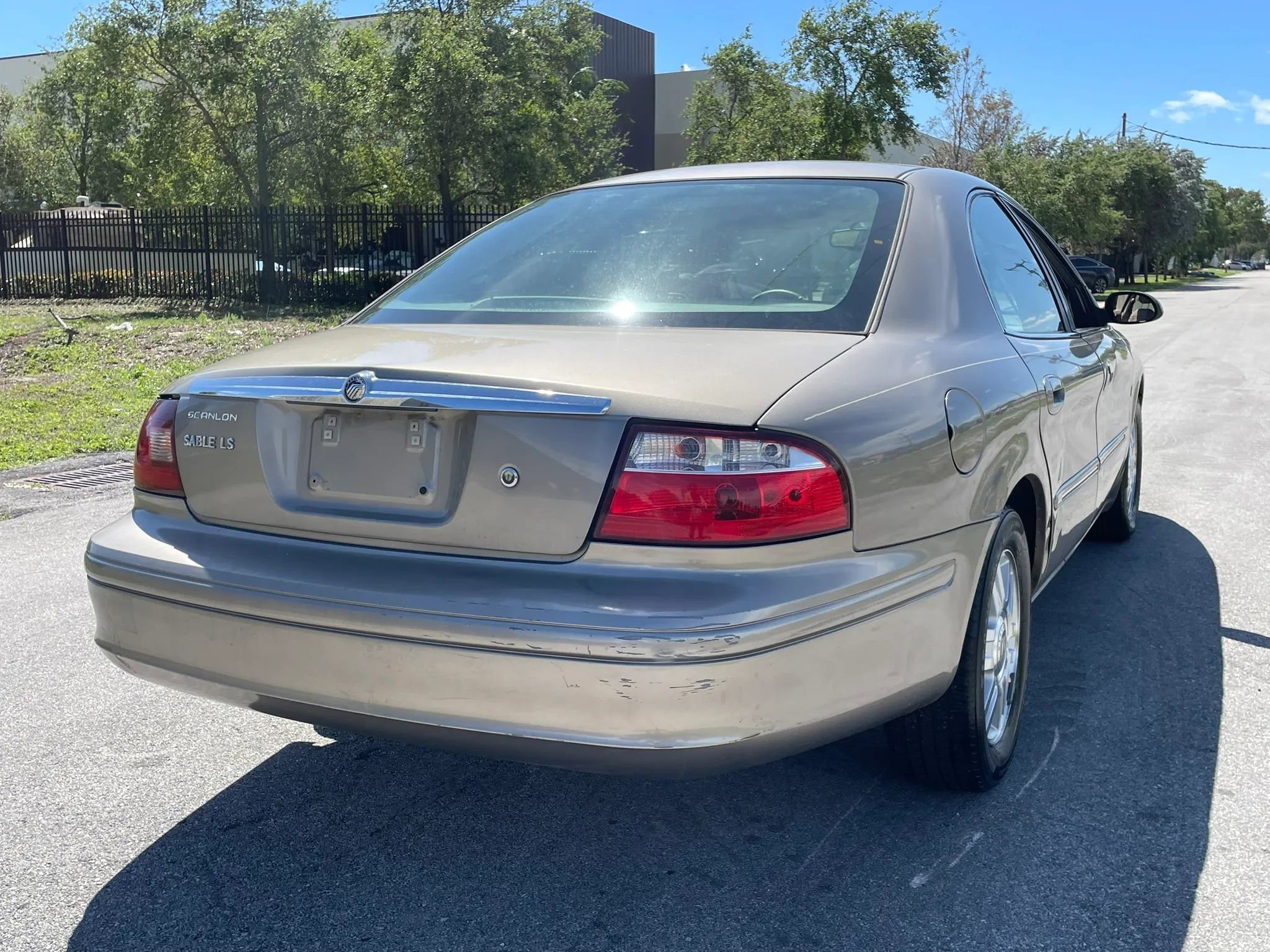 Used 2004 Mercury Sable LS Premium FWD image 9