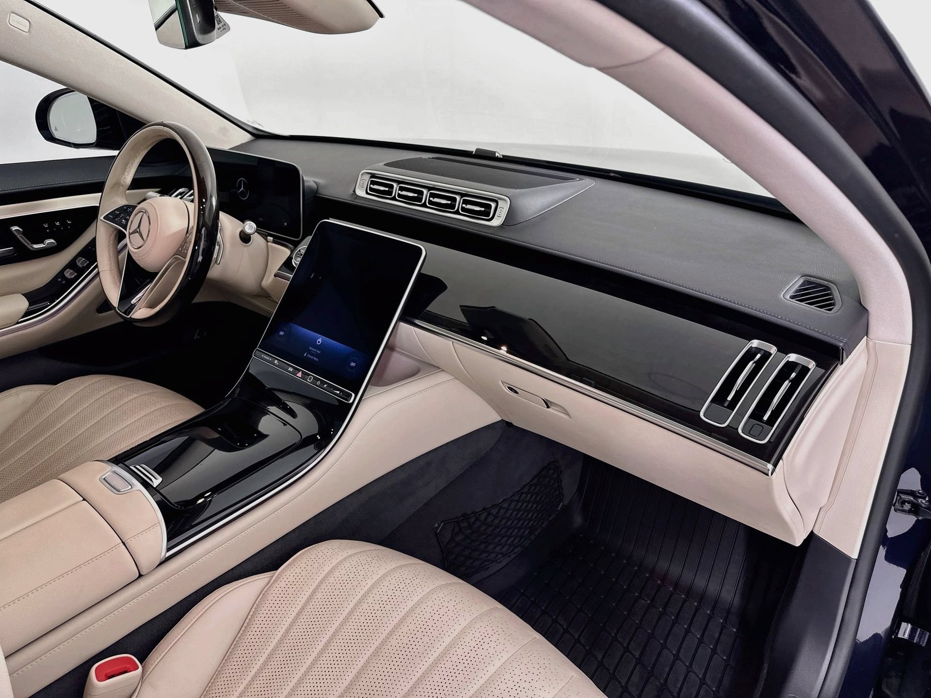 Certified 2023 Mercedes-Benz S 500 4MATIC image 32