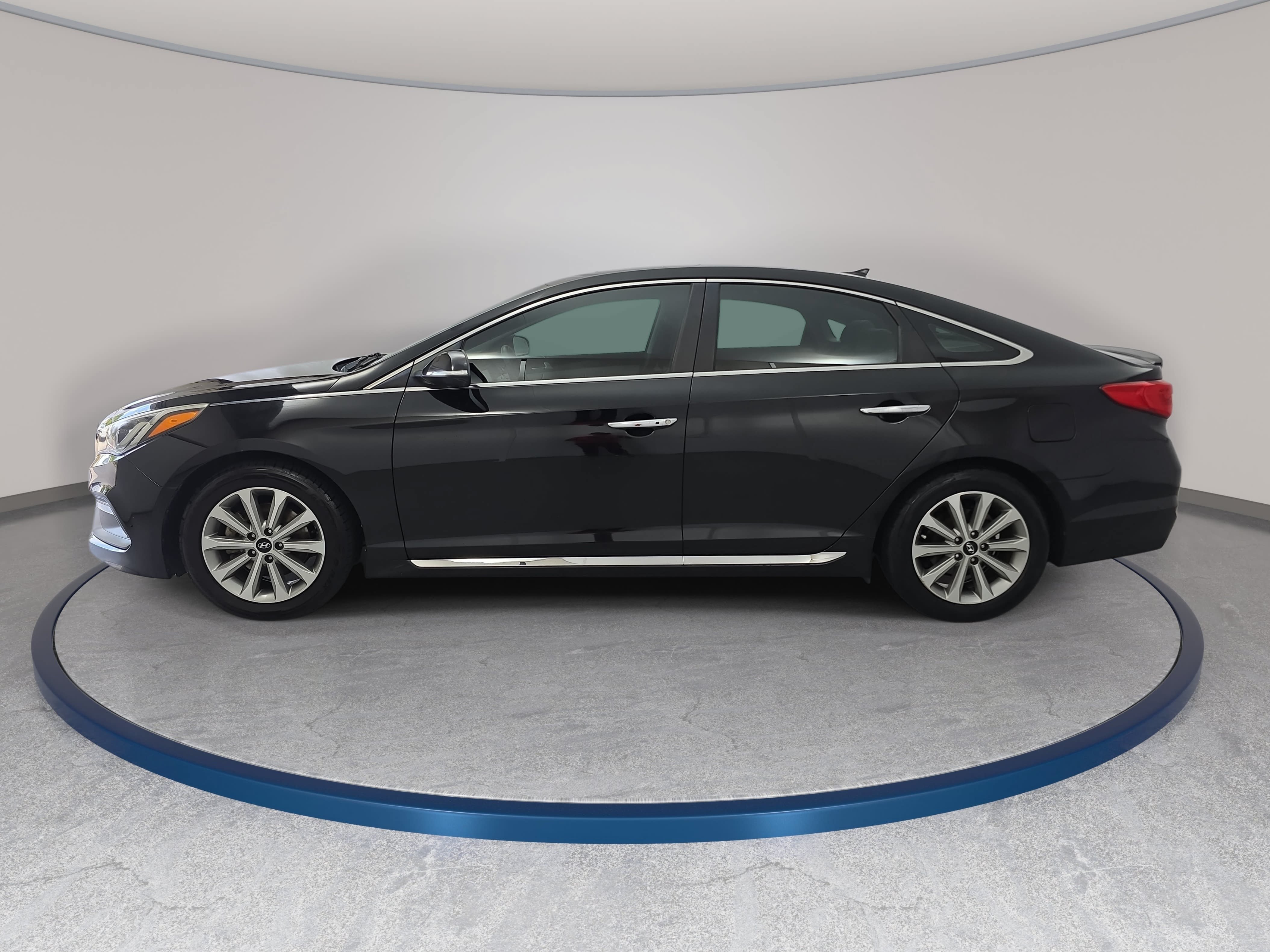 Used 2017 Hyundai Sonata Limited w/ Tech Package 03 FWD image 8