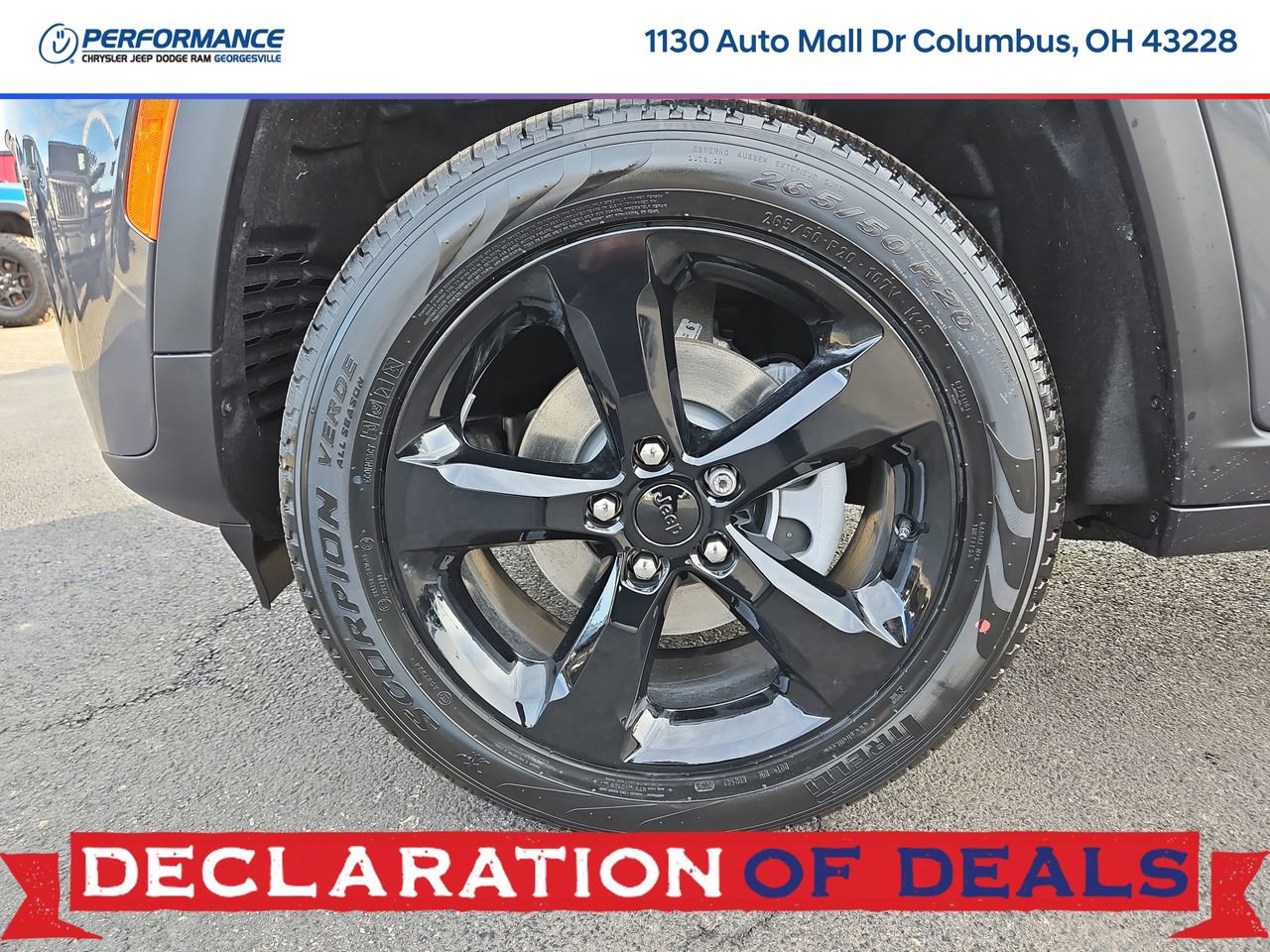 New 2026 Jeep Grand Cherokee Limited w/ Limited Altitude Package AWD/4WD image 9