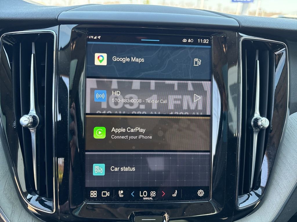 Certified 2025 Volvo XC60 B5 Plus image 17