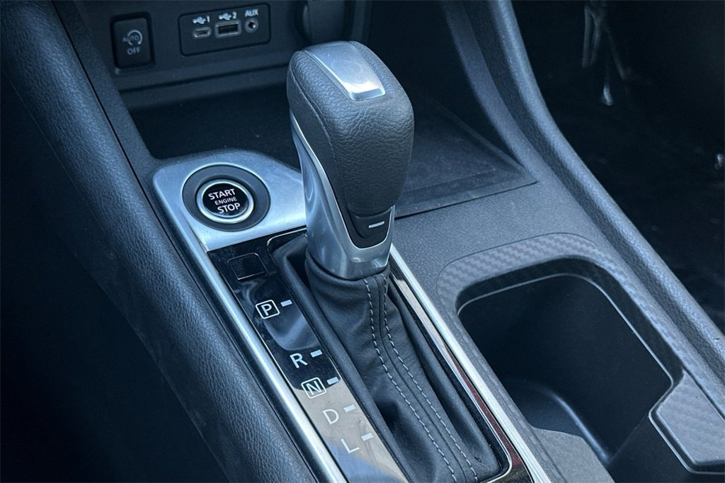 Used 2025 Nissan Sentra SV w/ All-Weather Package image 22