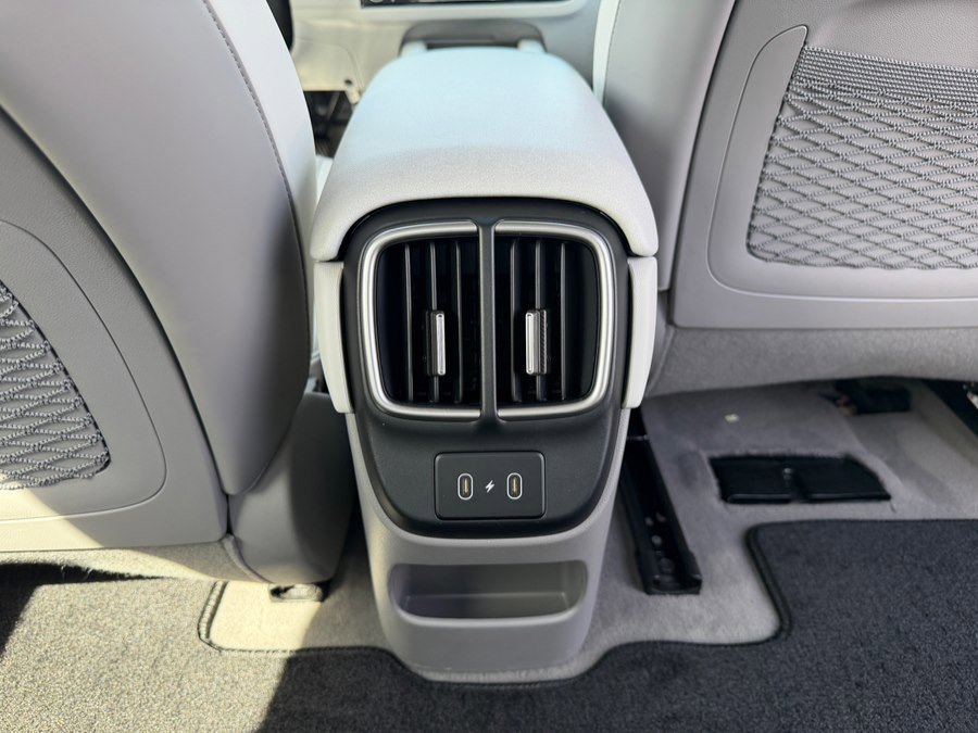 Used 2023 Hyundai Ioniq 6 SEL image 41