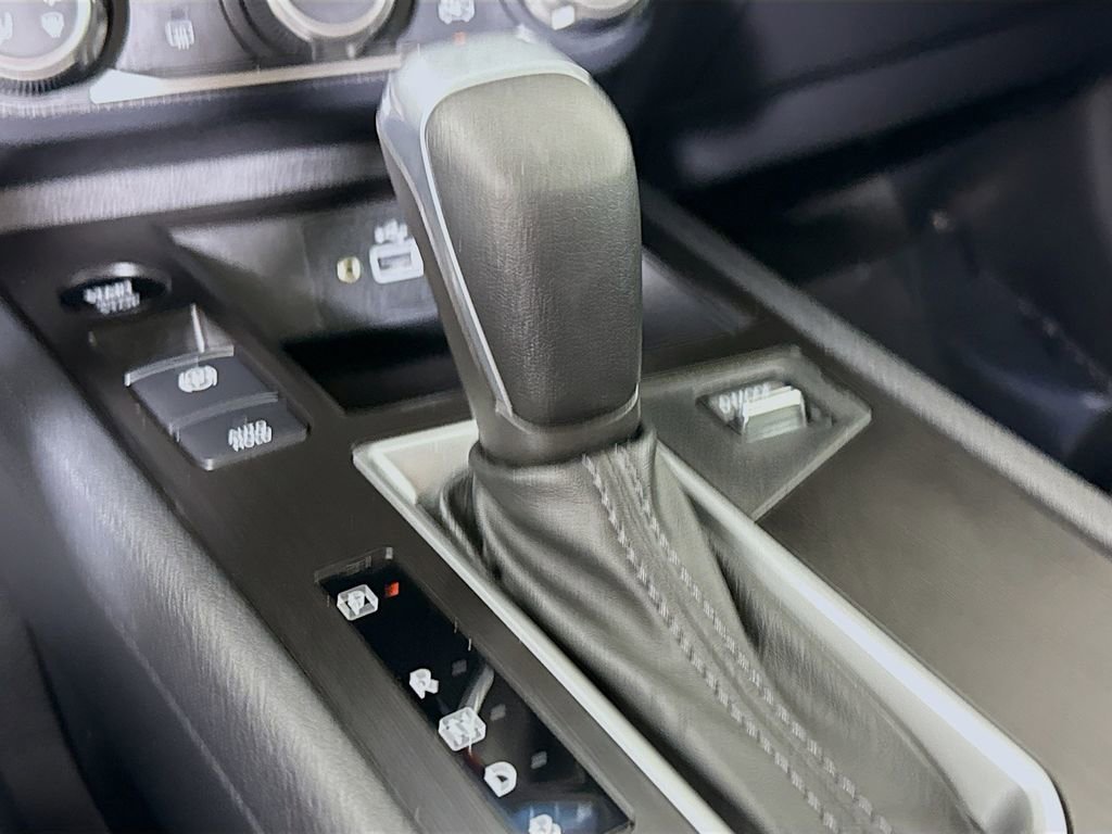 Certified 2025 Nissan Kicks S w/ Charging Package image 10