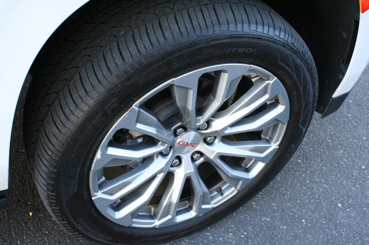 Used 2021 GMC Yukon Denali w/ Denali Premium Package image 47