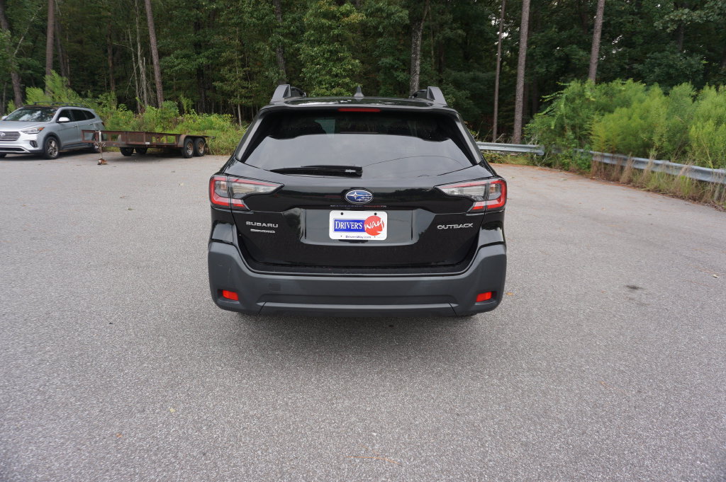 Used 2024 Subaru Outback Premium AWD/4WD image 21