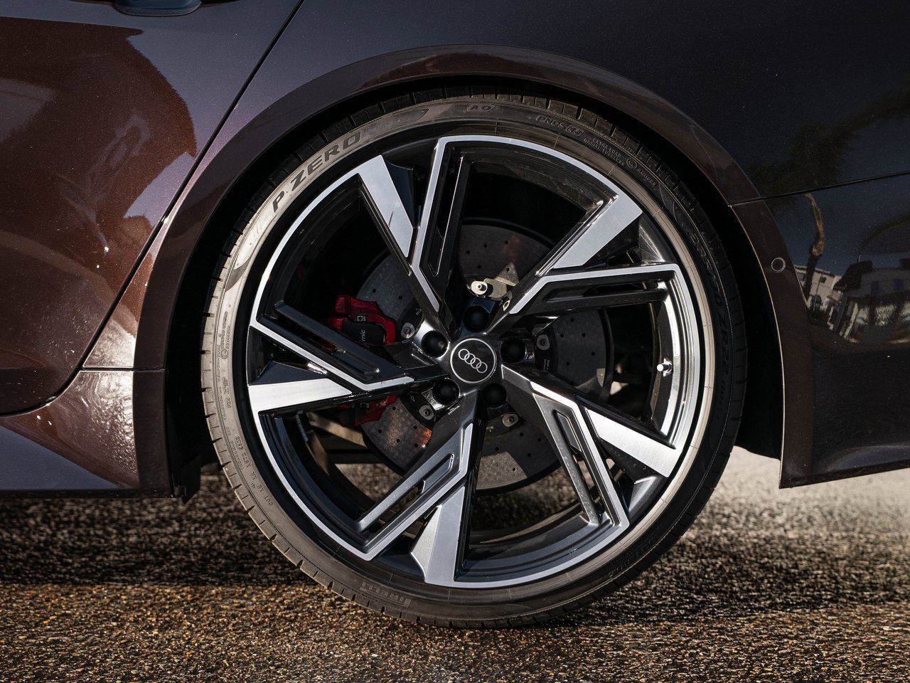 Used 2023 Audi RS 6 w/ Carbon Optic Package image 11