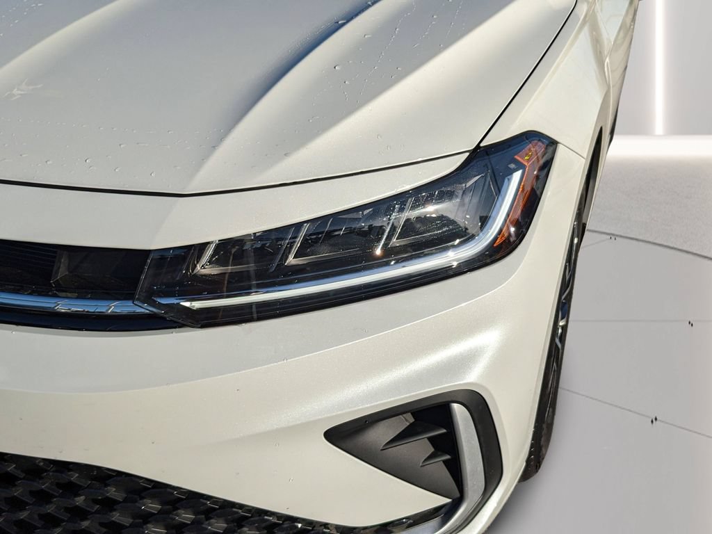 New 2026 Volkswagen Jetta SE FWD image 8