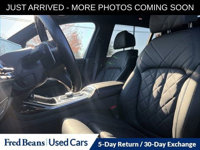 Used 2024 BMW X7 xDrive40i w/ M Sport Package image 12