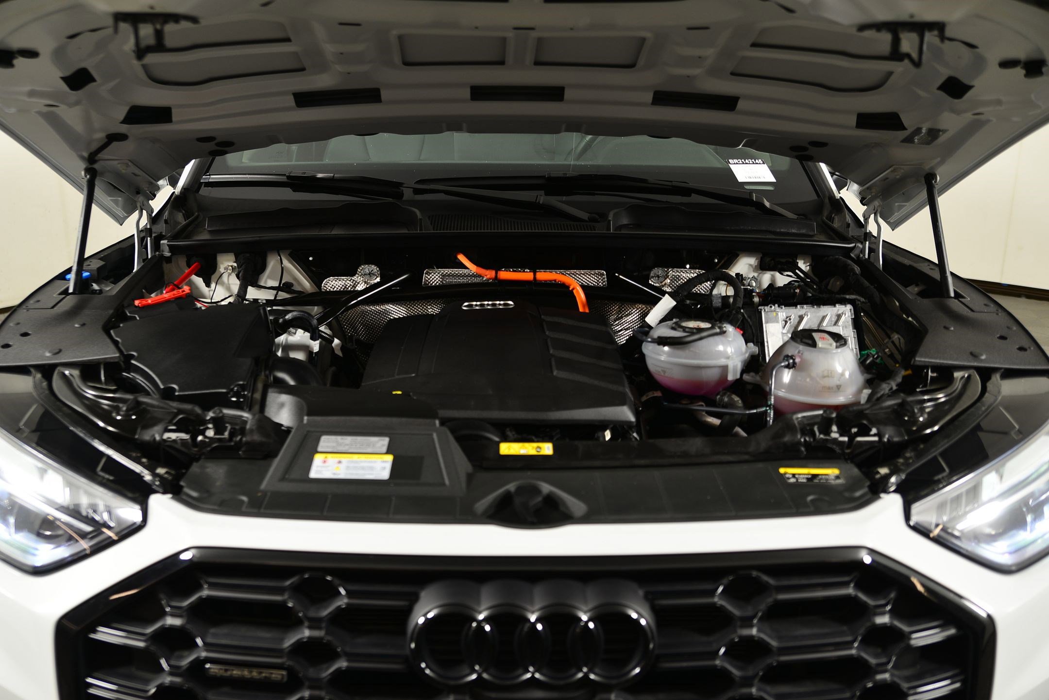 Certified 2024 Audi Q5 e Premium Plus image 19