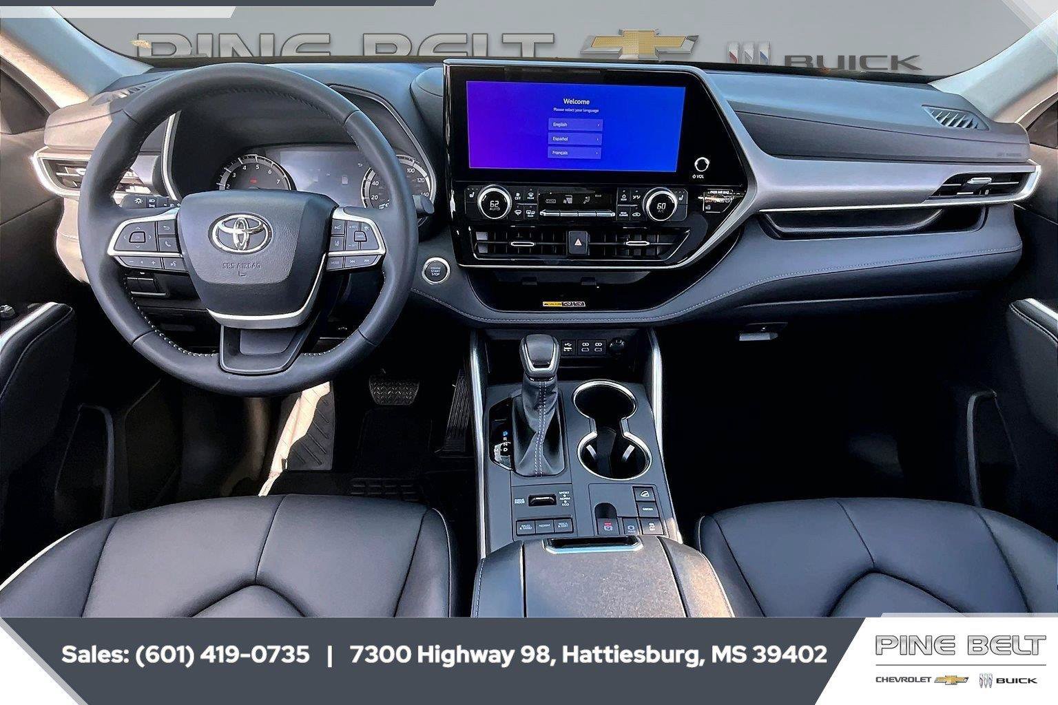 Used 2026 Toyota Highlander XLE AWD/4WD image 13