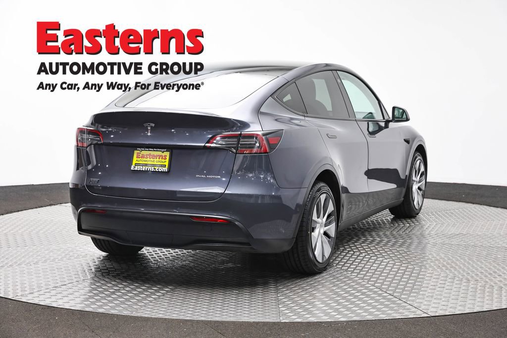 Used 2022 Tesla Model Y Long Range AWD/4WD image 5