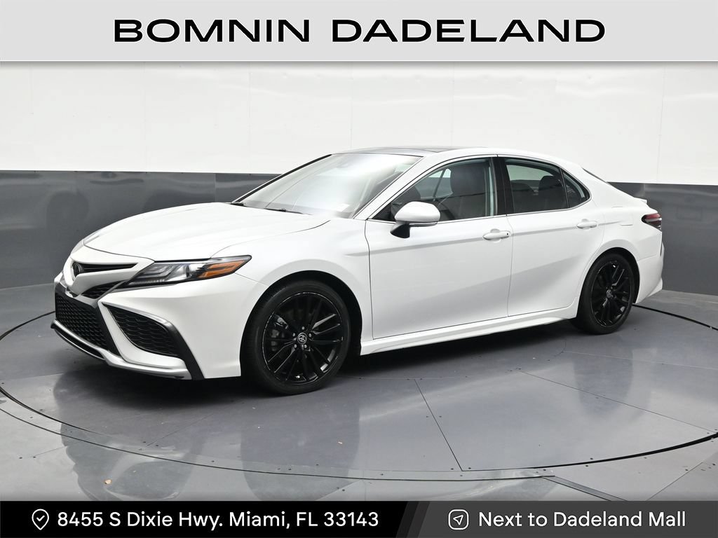 Used 2023 Toyota Camry XSE w/ Navigation Package FWD image 1