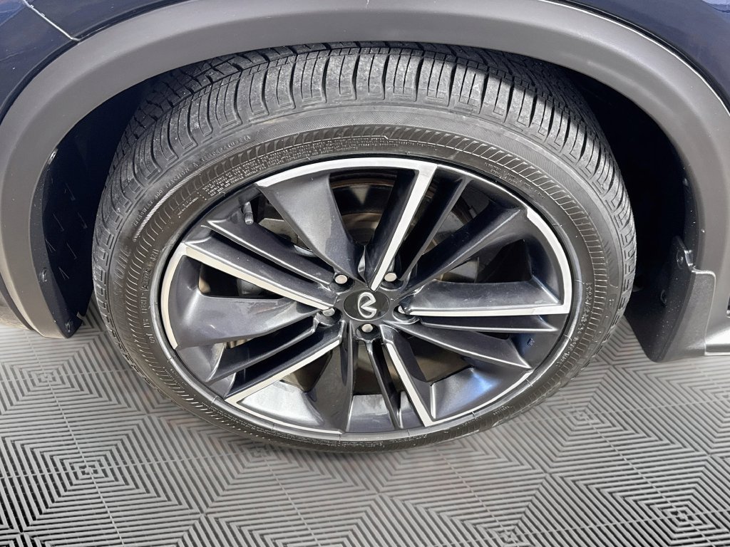 Certified 2023 INFINITI QX55 Essential AWD/4WD image 33