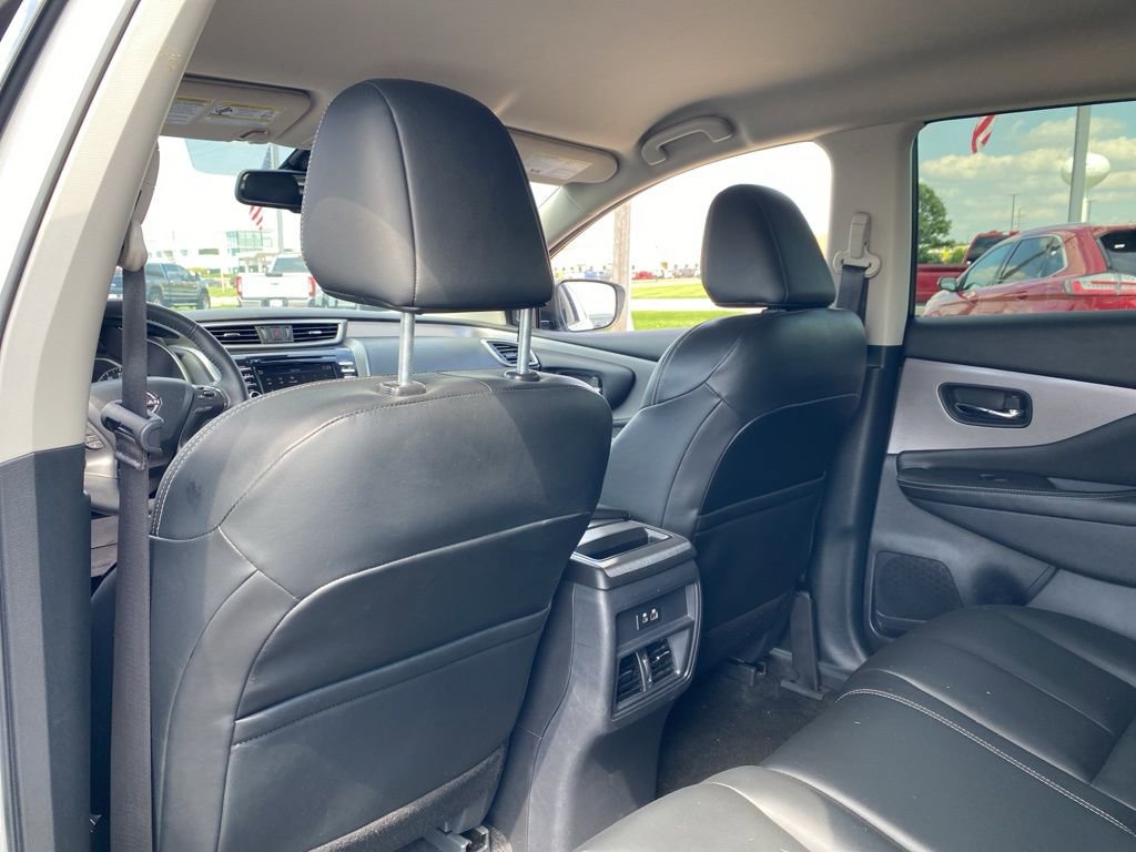 Used 2023 Nissan Murano SV image 16