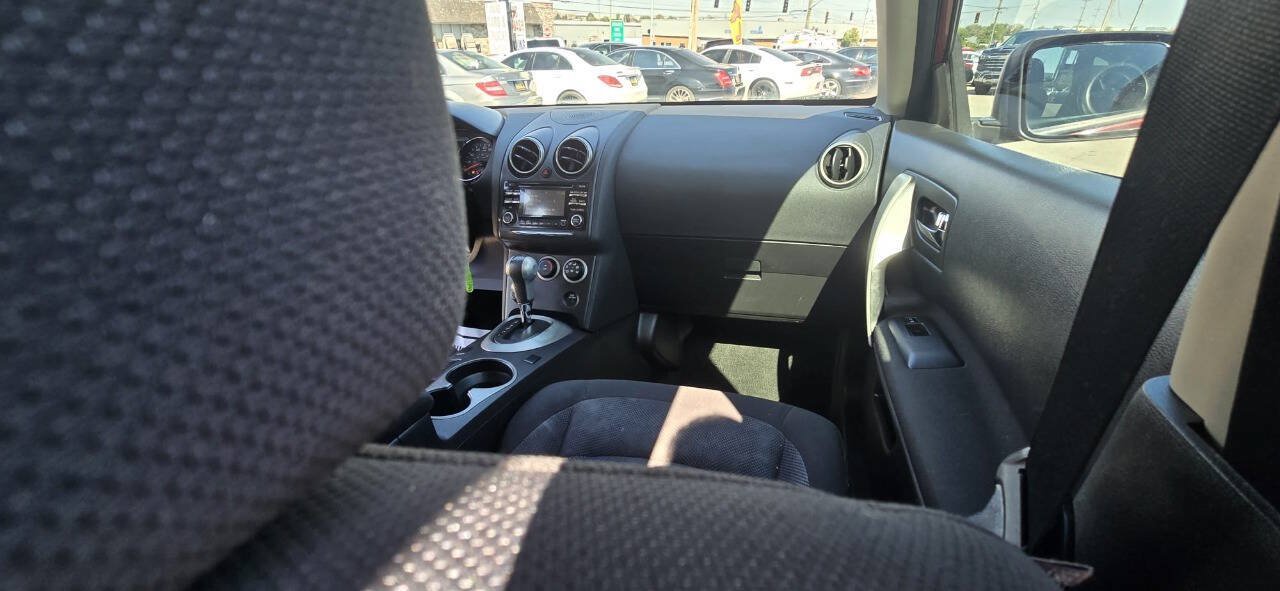 Used 2014 Nissan Rogue S w/ Convenience Package FWD image 31