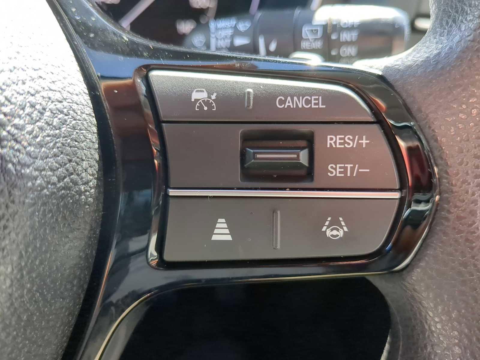 Used 2023 Honda Pilot LX image 16