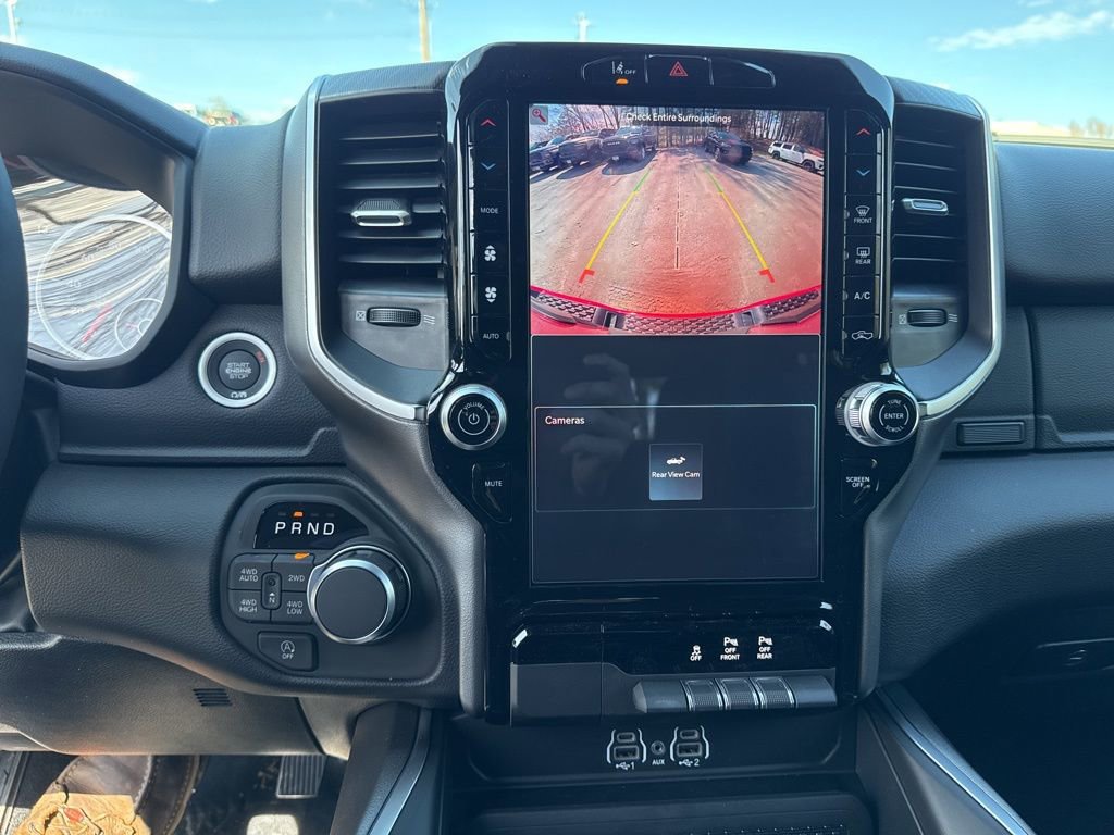 New 2026 RAM 1500 4x4 Crew Cab image 14