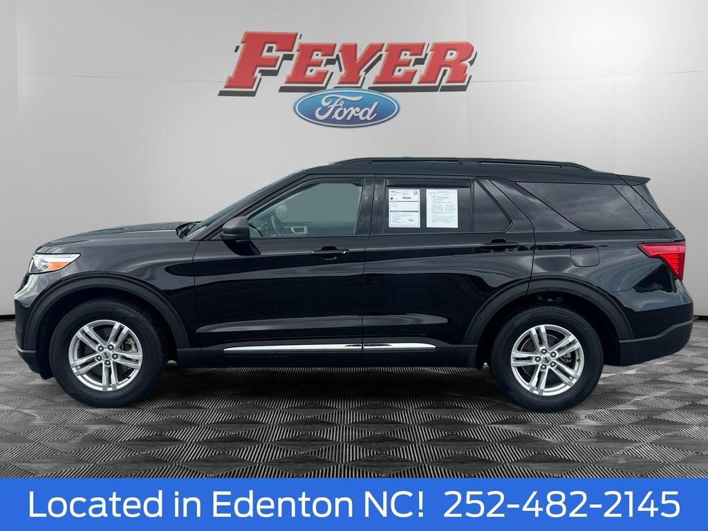 Certified 2024 Ford Explorer XLT RWD image 3