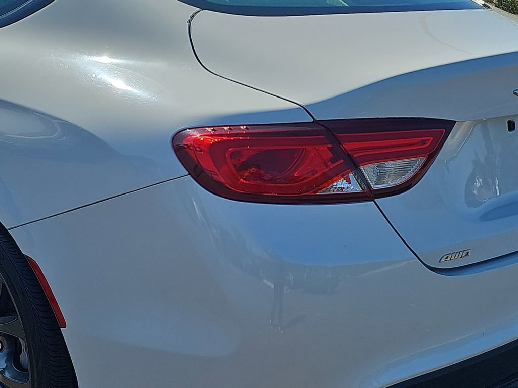 Used 2015 Chrysler 200 S image 35