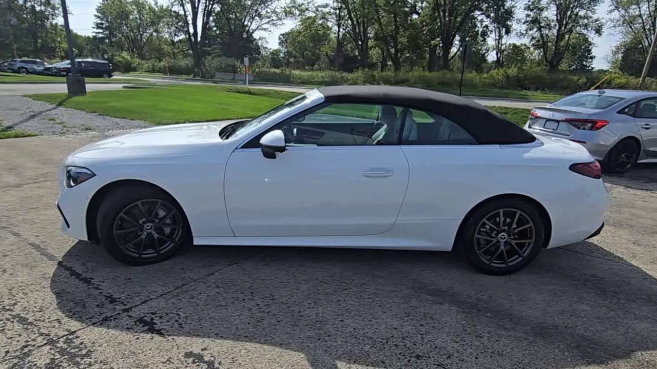 Used 2024 Mercedes-Benz CLE 300 4MATIC Cabriolet image 6