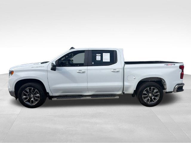 Used 2024 Chevrolet Silverado 1500 LT AWD/4WD image 2