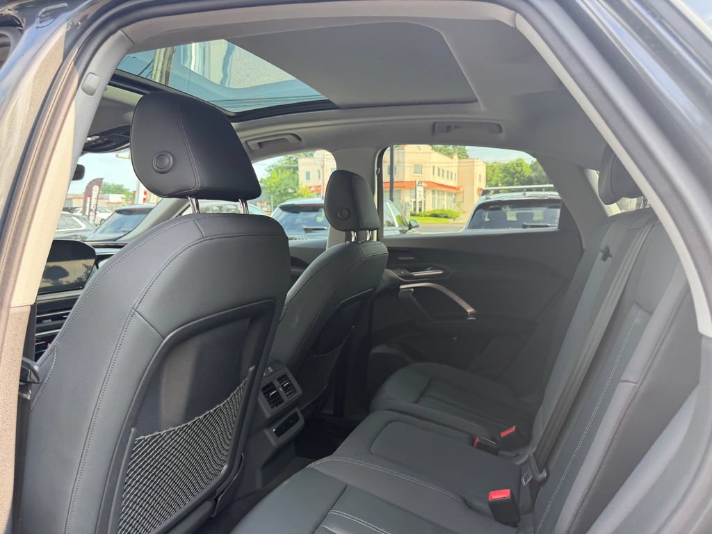 Used 2025 Audi Q5 Premium Plus w/ Premium Plus AWD/4WD image 25