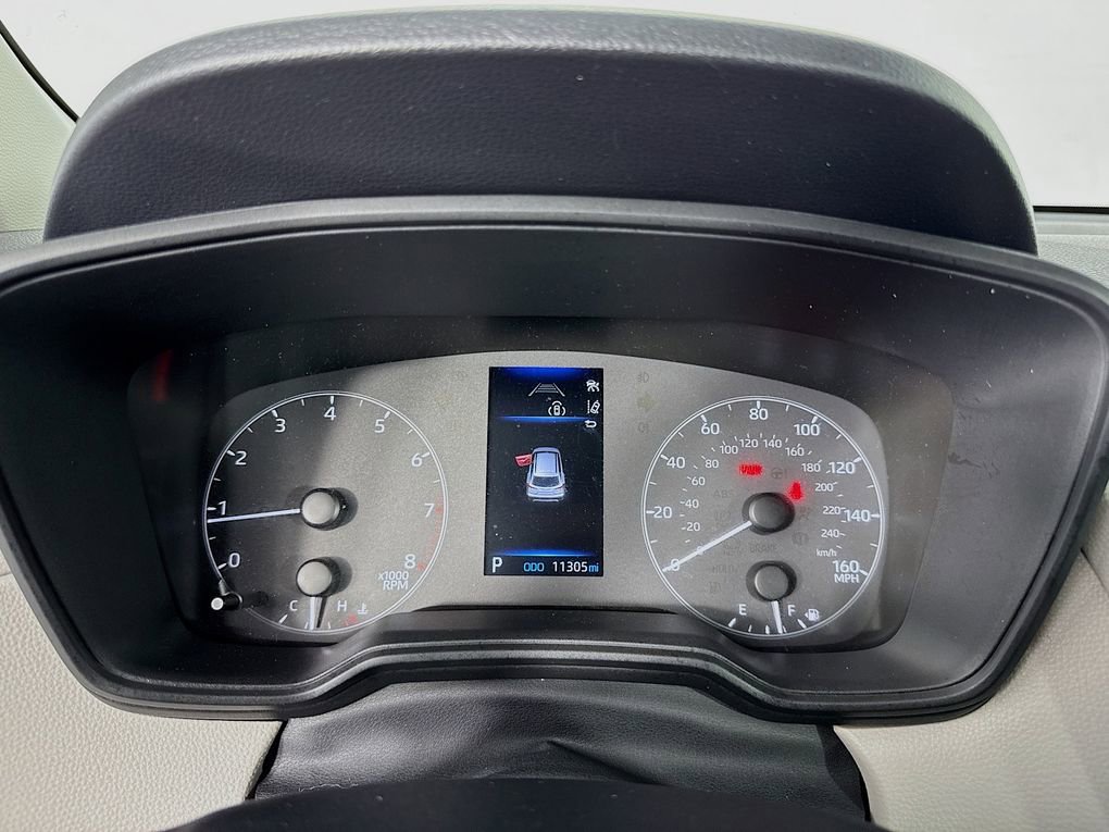 Used 2023 Toyota Corolla Cross L image 16