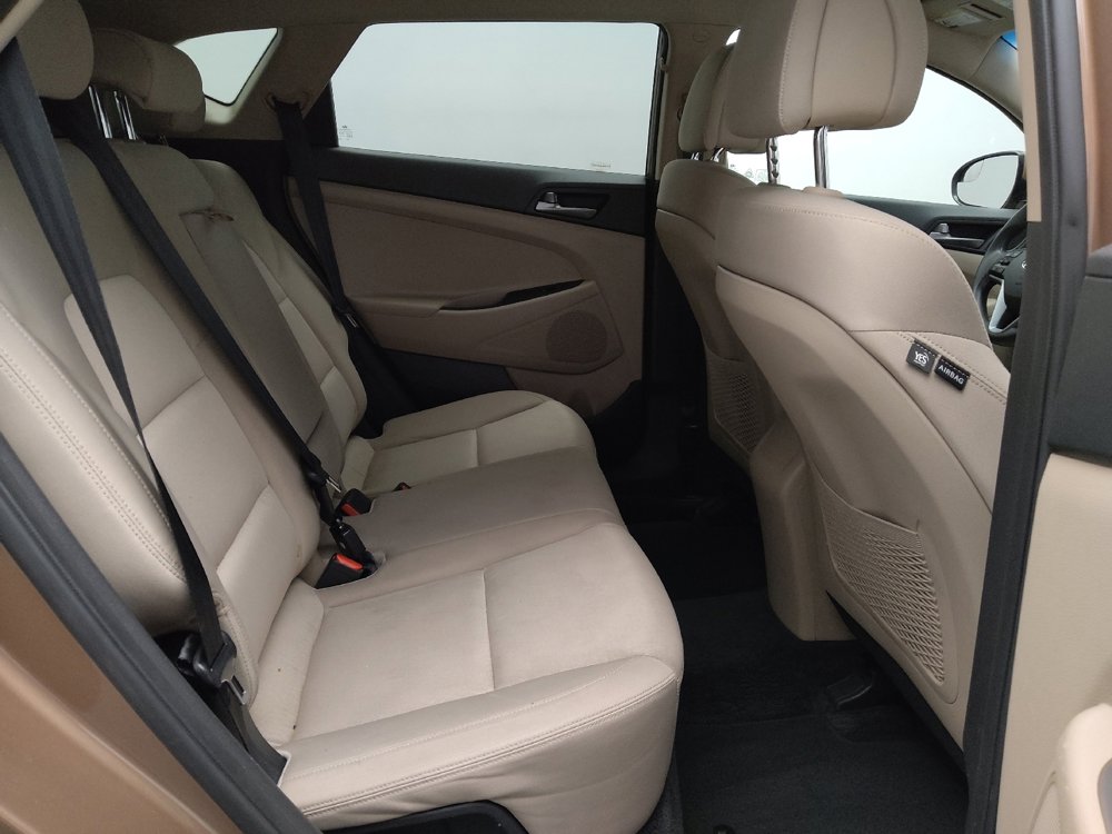 Used 2017 Hyundai Tucson SE image 19