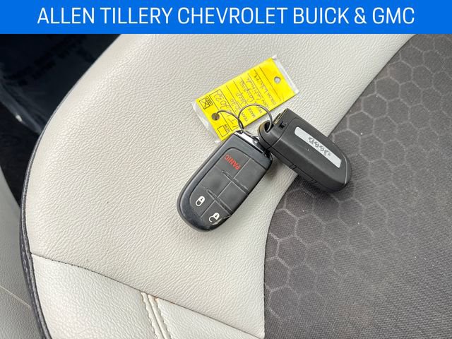 Used 2020 Jeep Compass Latitude image 24