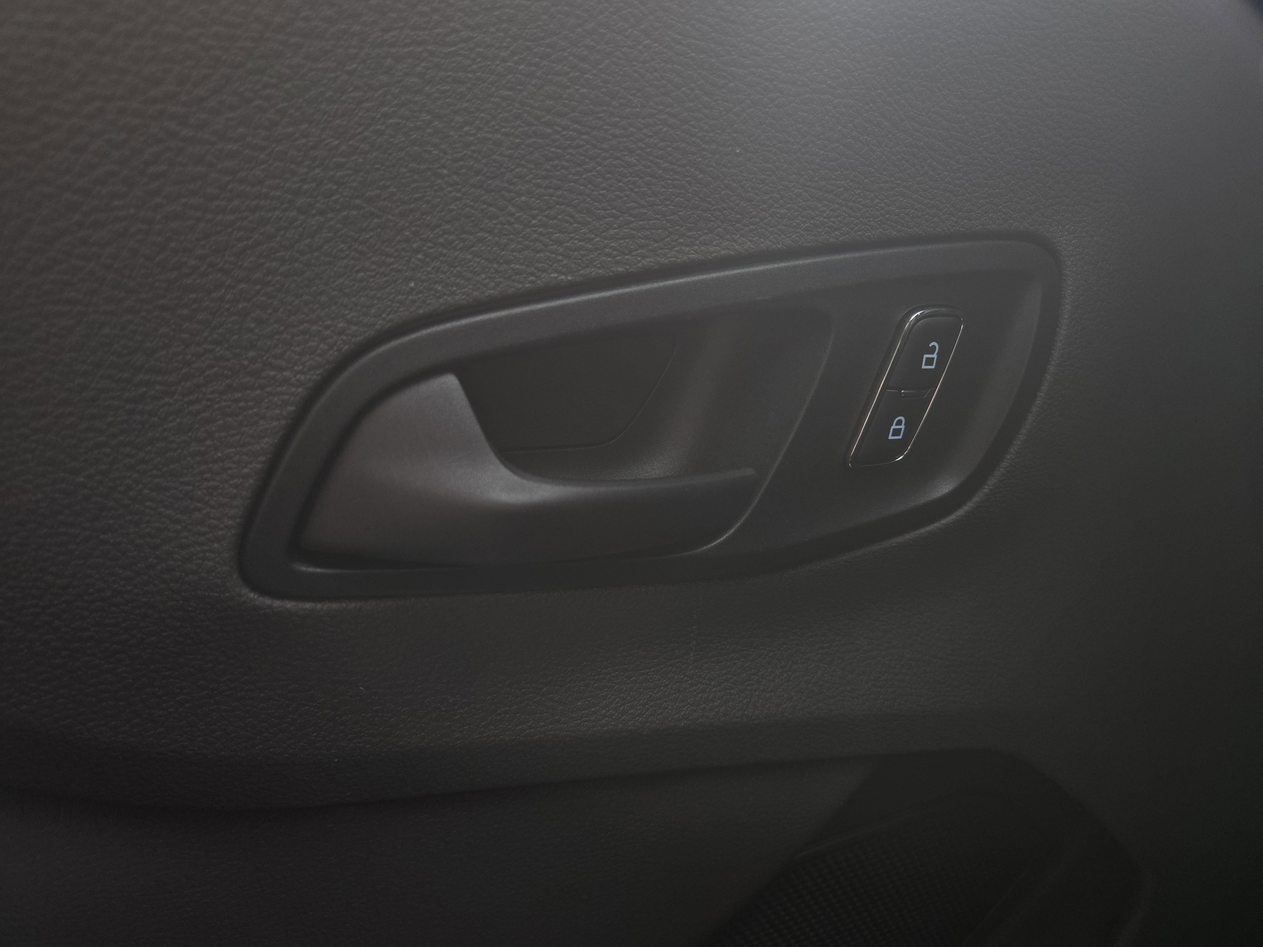 Used 2024 Ford Transit 350 XLT image 27