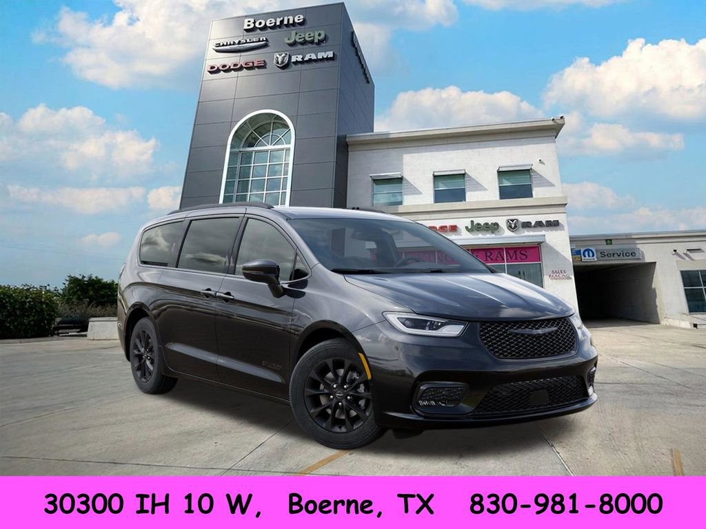 New 2025 Chrysler Pacifica Select w/ Fav Edition Package FWD image 5
