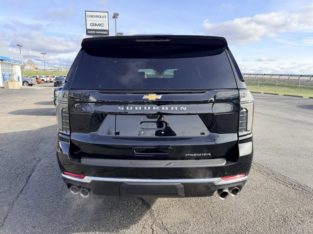 New 2026 Chevrolet Suburban Premier image 5