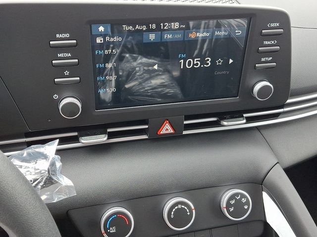 New 2026 Hyundai Elantra SE FWD image 15