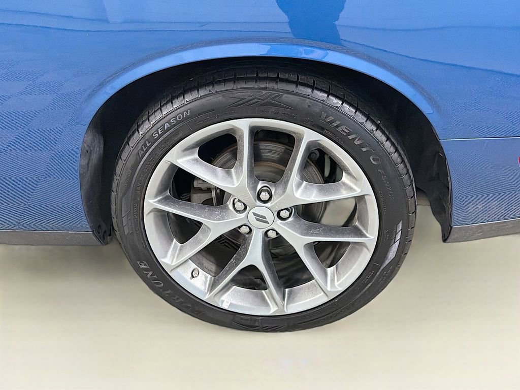 Used 2022 Dodge Challenger GT image 29