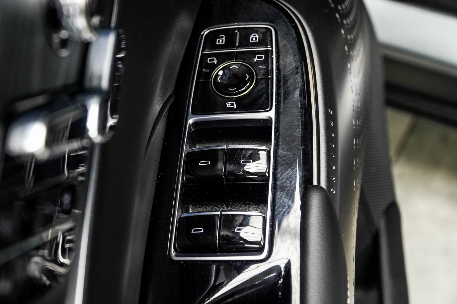 Used 2024 Cadillac Lyriq Sport w/ LPO, Floor Liner Package image 31