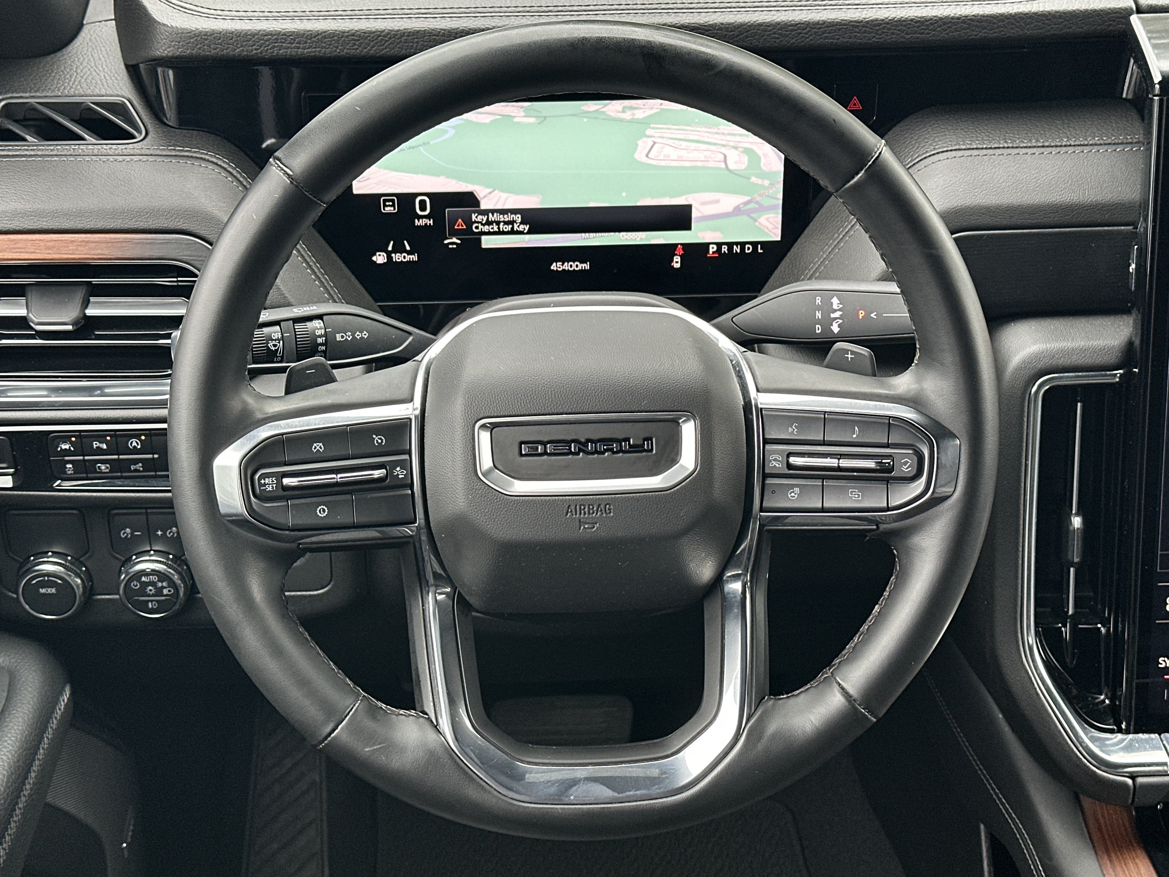 Used 2025 GMC Yukon XL Denali RWD image 24