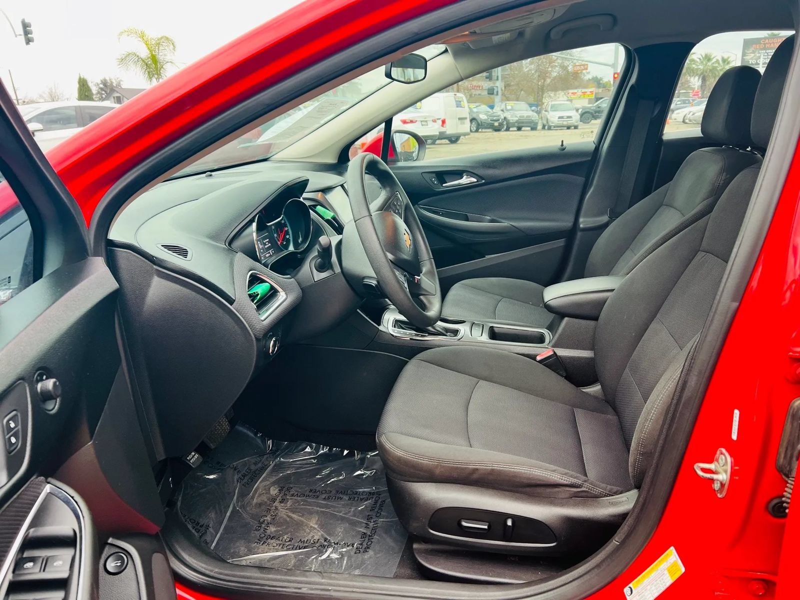 Used 2018 Chevrolet Cruze LT w/ LT Fleet Convenience Package FWD image 10