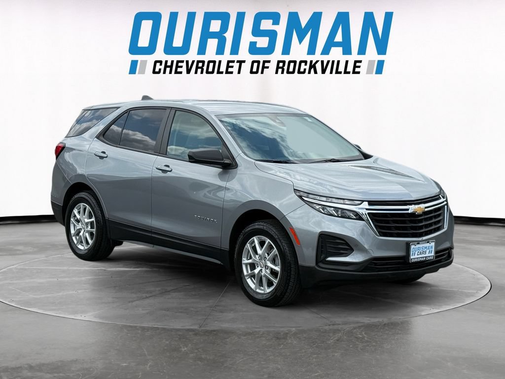 Used 2023 Chevrolet Equinox LS w/ LS Convenience Package AWD/4WD image 1