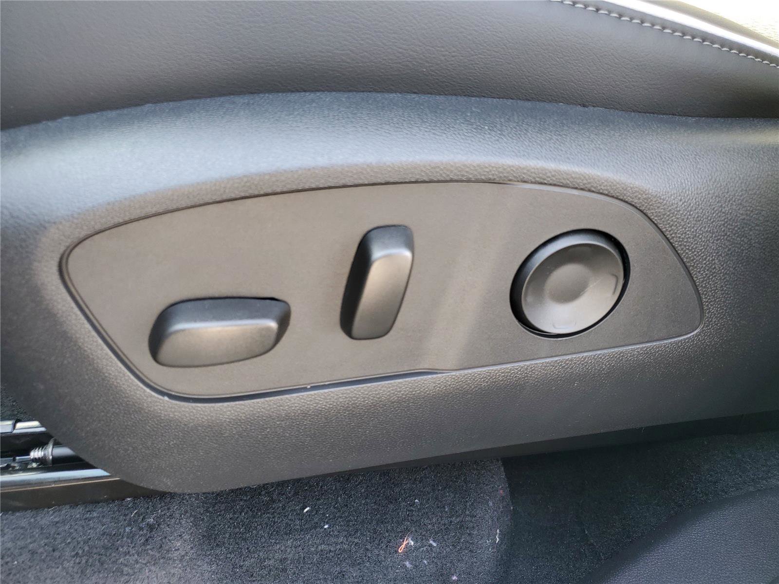 New 2026 Buick Enclave Preferred w/ Power Package image 19