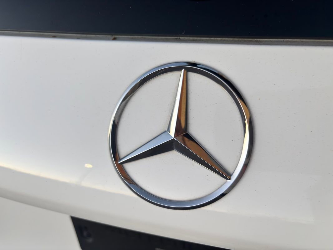 Used 2019 Mercedes-Benz GLC 350e 4MATIC image 12