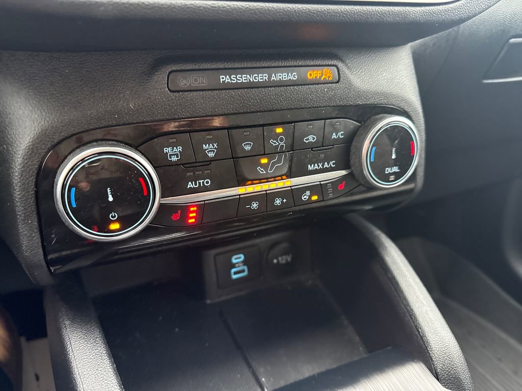 Used 2022 Ford Escape SE w/ Convenience Package image 39
