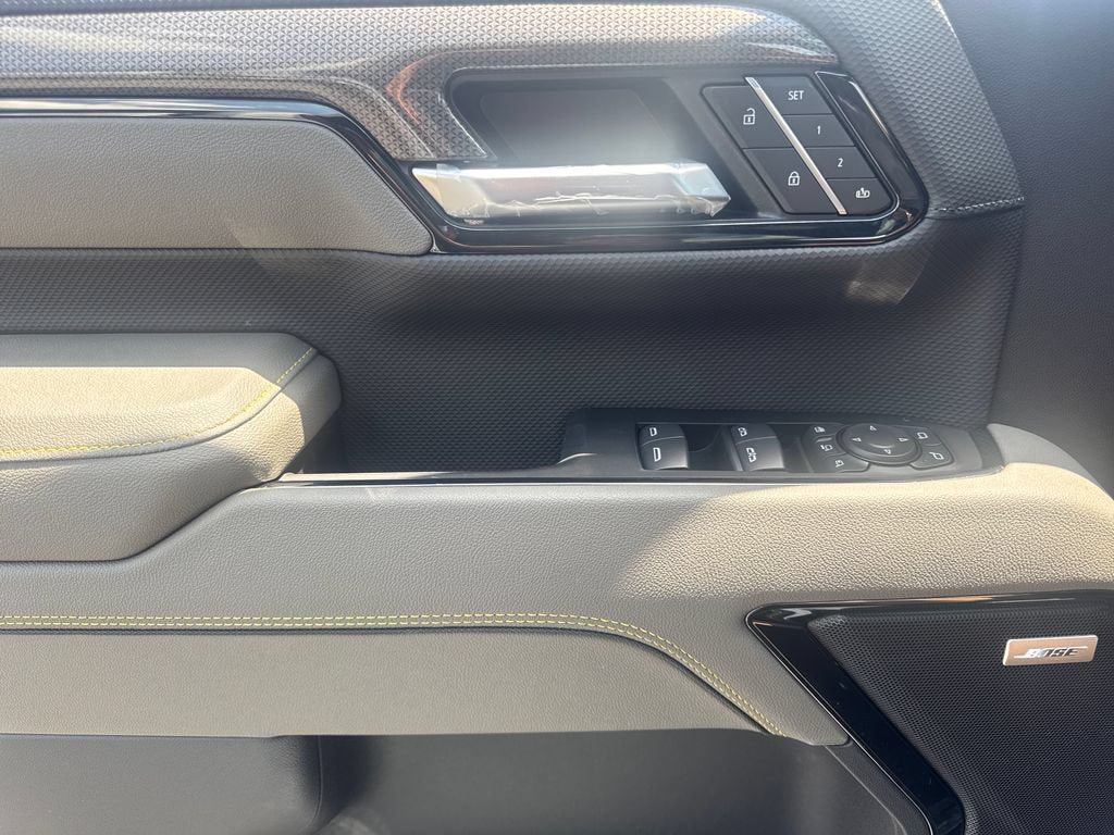 New 2026 Chevrolet Silverado 2500 ZR2 AWD/4WD image 18