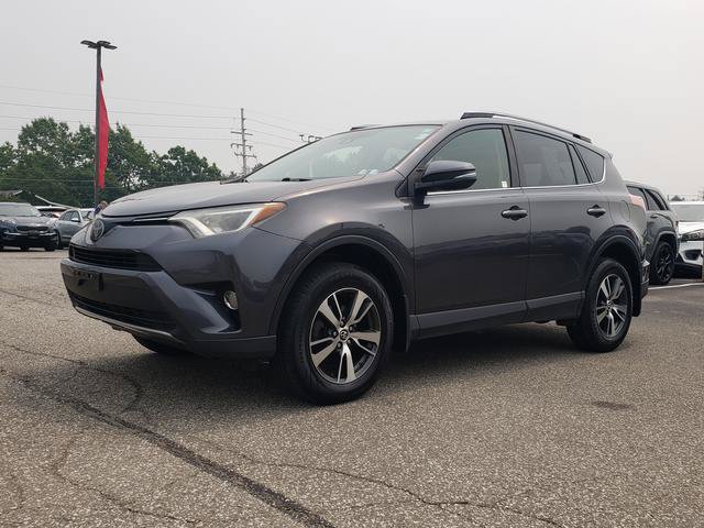 Used 2018 Toyota RAV4 XLE w/ Plus Extra Value Package AWD/4WD image 8